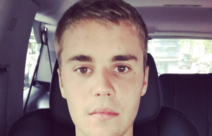 Fanovi mole za ozdravljenje: Bieber ima konjunktivitis...