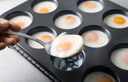 Doručak koji je gotov za tren: Pečena jaja u kalupu za muffine