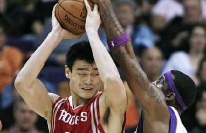 Yao Rocketsima: Ming ipak odlazi na operaciju stopala