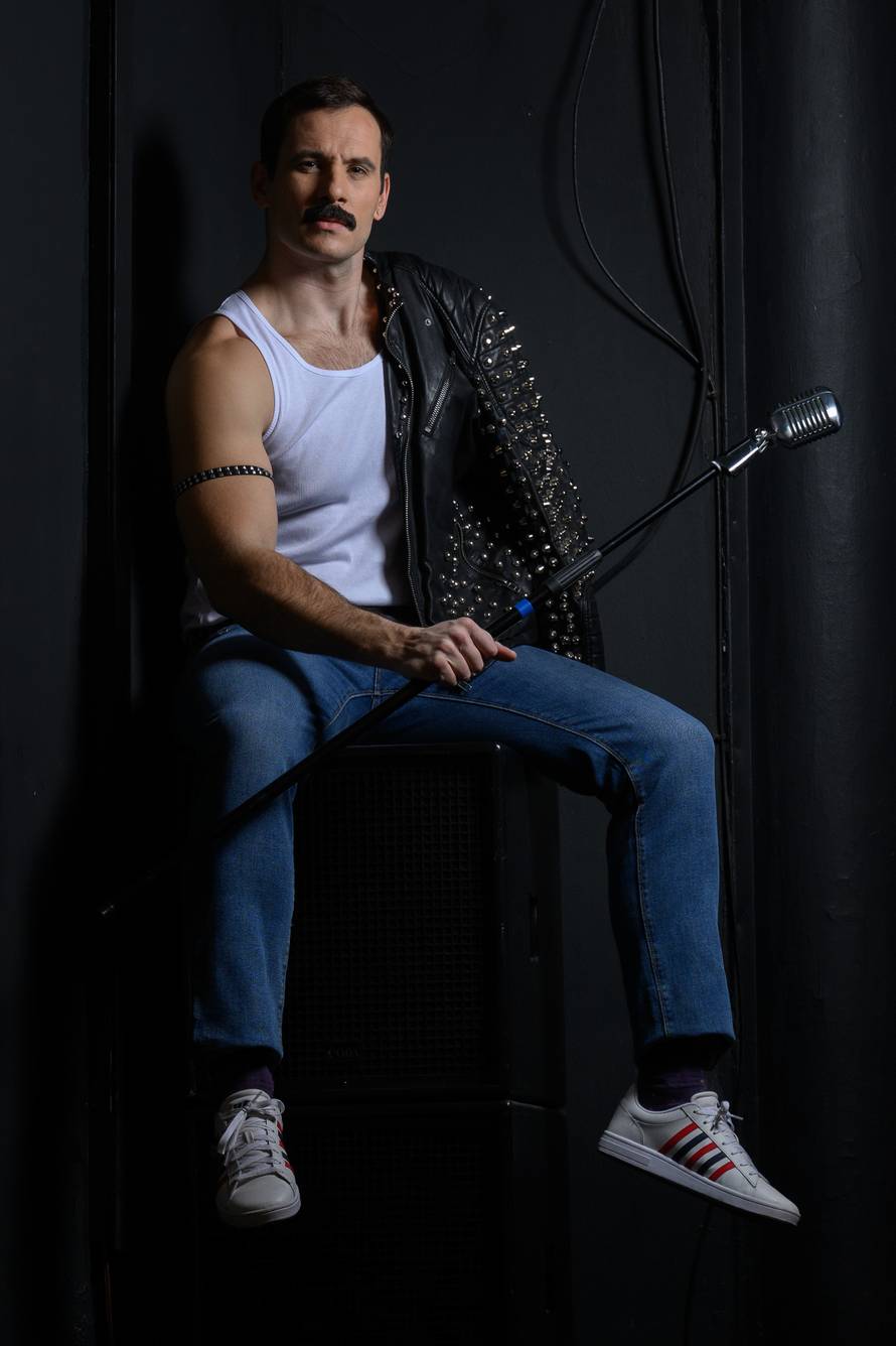 Zagreb: Glumac Fabijan Pavao Medvešek kao Freddie Mercury