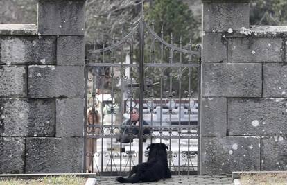 Zauvijek prijatelj: Pas Bruno već pola godine na grobu u Tijarici čeka svog vlasnika...
