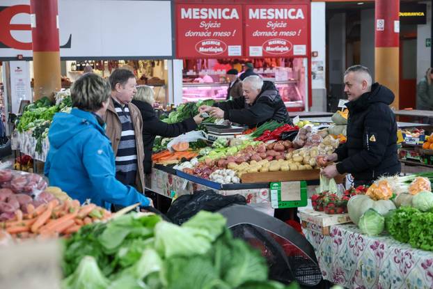Zagreb: Tržnica Jarun