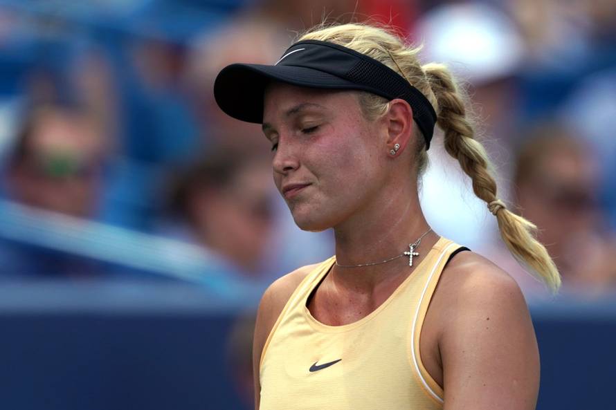 Povela pa nestala: Mladenović upalila turbo pa pomela Vekić