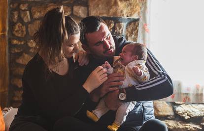 Mali Jakov prva je beba rođena u Zelengradu nakon 24 godine