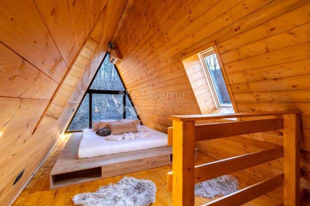 FOTO Ova vila na malom brežuljku u Delnicama nudi luksuz i užitke cijele godine