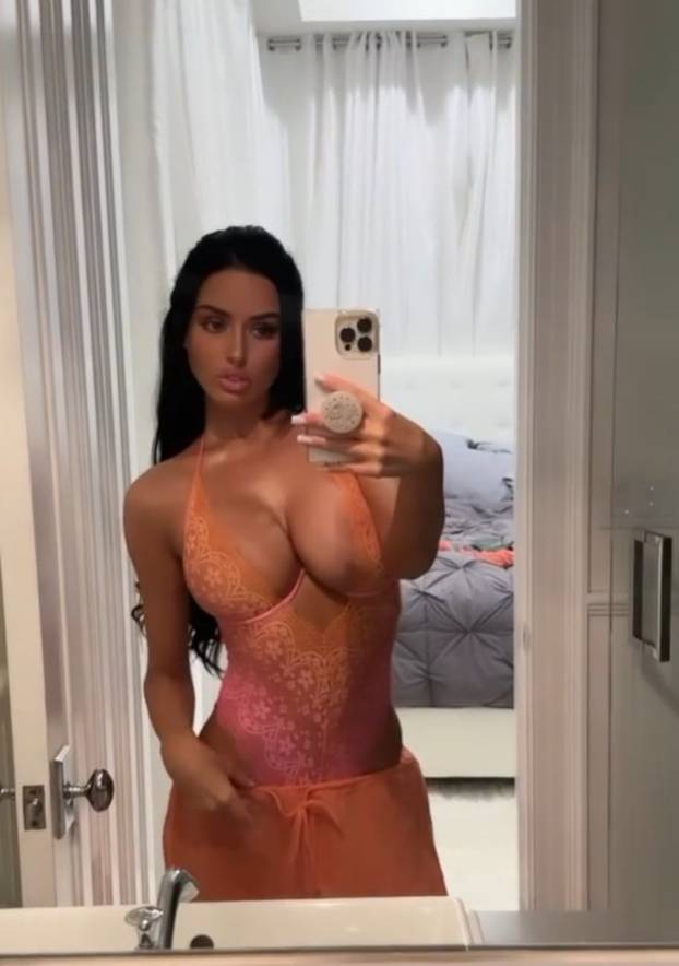 FOTO Htjela je biti veterinarka, ali alergična je na pse i mačke. Pa je Abi odlučila biti poznata...