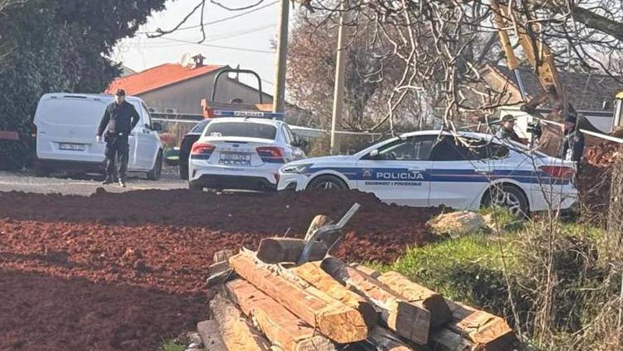 DETALJI HORORA Troje mrtvih kod Poreča! Susjedi: 'Otkrili su ih zbog pasa. Selo je ukleto!'