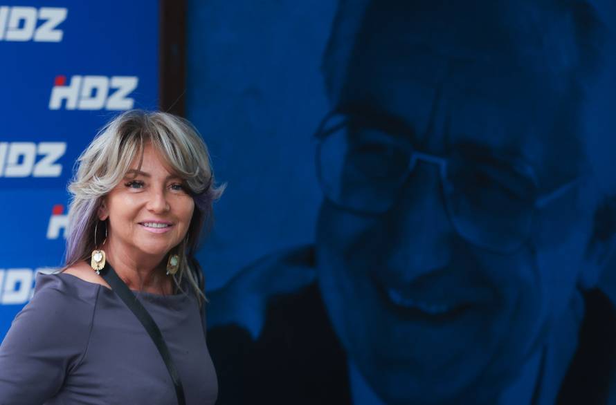 Zagreb: Članovi HDZ-a dolaze na sjednicu Prredsjedništva stranke