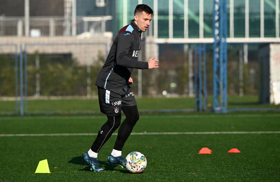 Zagreb: Mislav Oršić vratio se treninzima te radi individualno kako bi se što prije vratio u formu