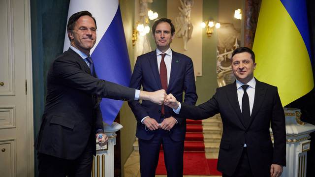 Ukrainian President Volodymyr Zelenskiy meets Dutch Prime Minister Mark Rutte in Kyiv