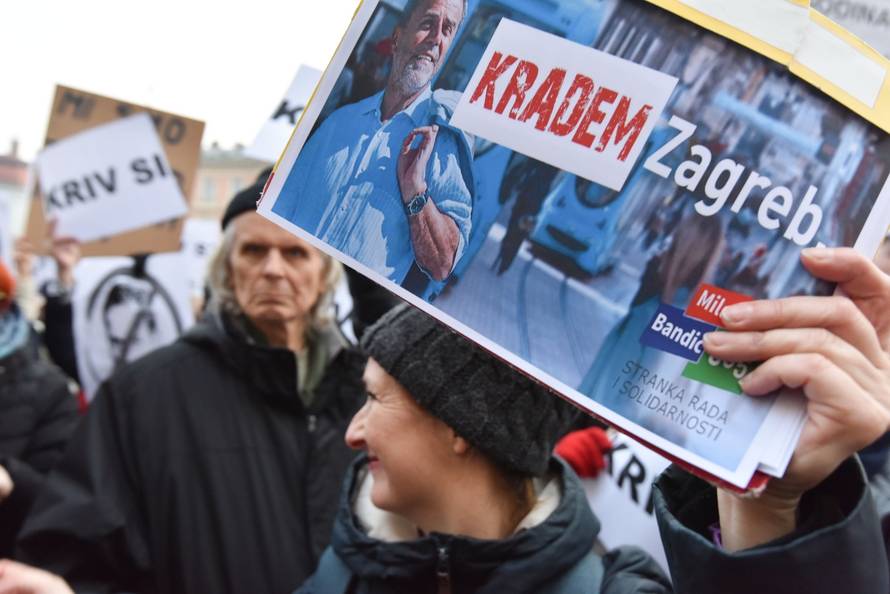 Zagreb: Na glavnom Trgu održan prosvjed protiv gradonačelnika Bandića