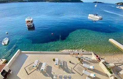 Dobro došli na Jadran, dragi turisti! Izvolite, tu vam je beton