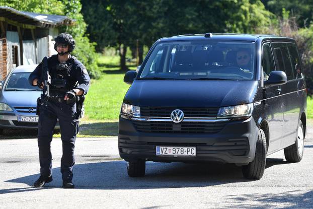 Varaždin: Pod pratnjom jakog osiguranja Srđan Mlađan doveden je na nastavak suđenja