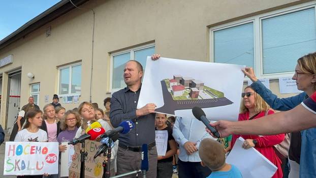 Djeca iz Zagreba se od potresa školuju u vatrogasnom domu. 'Nova škola neće prije 2027.'