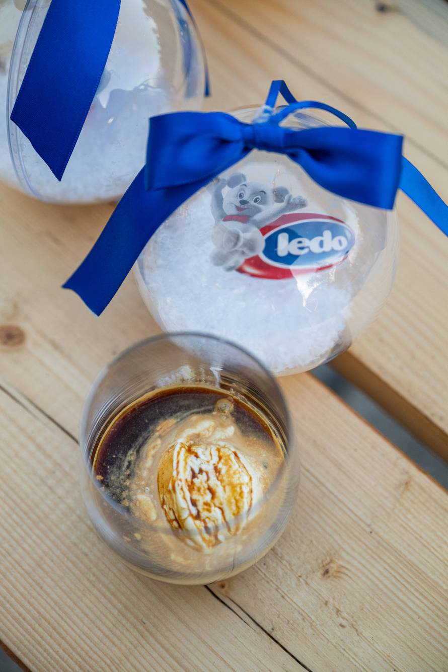 Ledov Affogato za ljubitelje kave u adventskom ambijentu terase hotela Esplanade