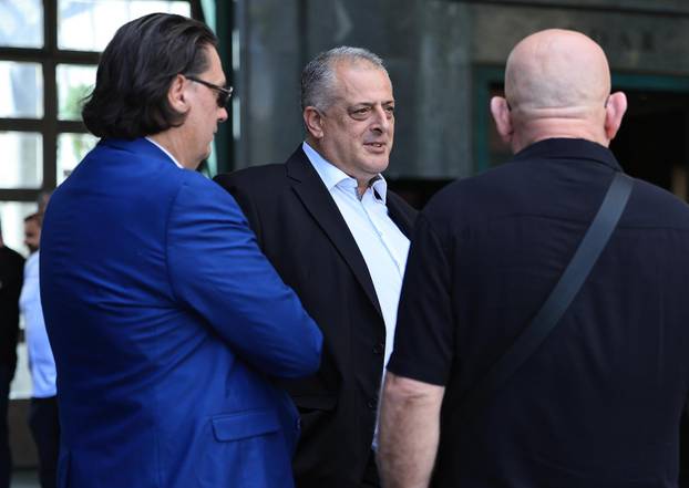 Zagreb: Posljedni ispraćaj novinara Roberta Valdeca 