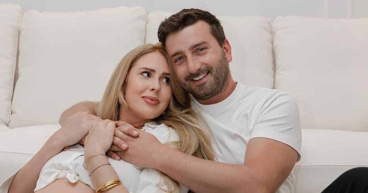 Sitno broje! Maja Lena Lopatny pokazala misterioznog partnera s kojim čeka kći: ‘Hvala živote’ Sitno broje! Maja Lena Lopatny pokazala misterioznog partnera s kojim čeka kći: ‘Hvala živote’