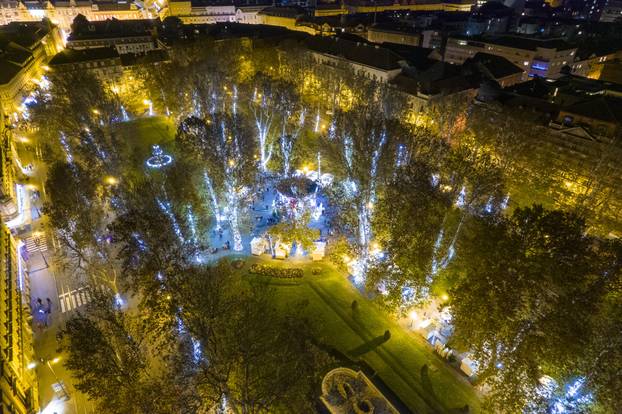 Pogled iz zraka na Advent u Zagrebu