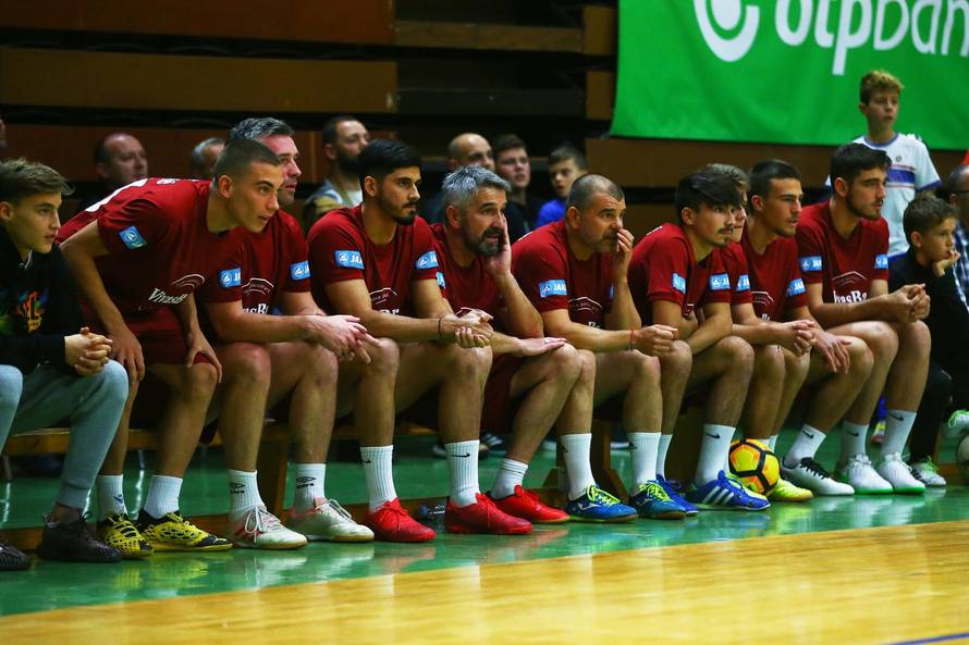 Split: Polufinalna utamica malonogometnog turnira "Četiri kafića", Vivas - Antique