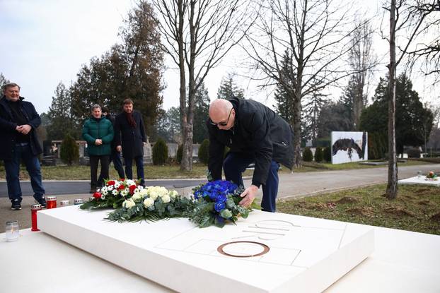 Zagreb: Delegacija GNK Dinamo posjetila grob Ćire Blaževića povodom njegove obljetnice smrti