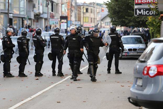 Novi Pazar: Navijači FK Novi Pazar sukobili su se s policijom u blizini Gradskog stadiona