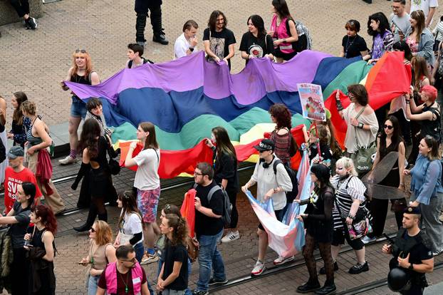 Zagreb: 25. Povorka ponosa LGBTIQ zajednice "Korak po korak, iskorak!"