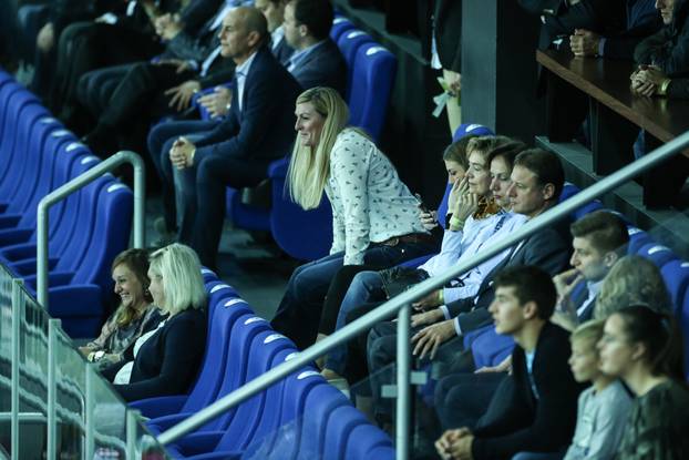 Zagreb: Poznati prate rukometnu utakmicu Hrvatska - Slovenija