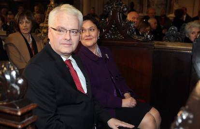 Josipović: Premijer odlučuje, podržimo nove ljude u Vladi 