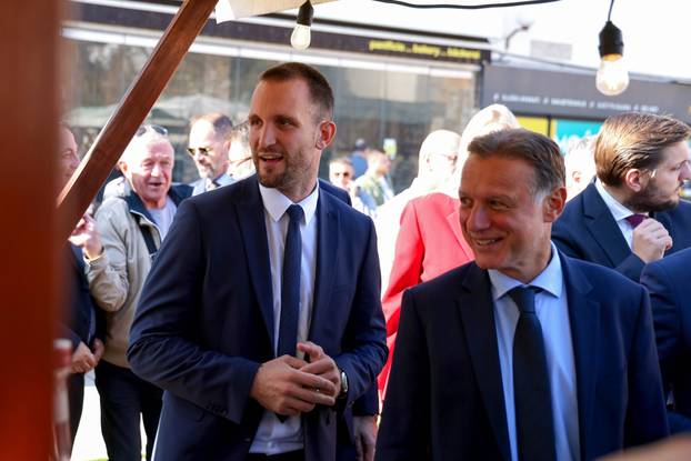 Zadar: Predsjednik Hrvatskog sabora Gordan Jandroković obišao je manifestaciju pod nazivom „Pijat na Pijaci“ 