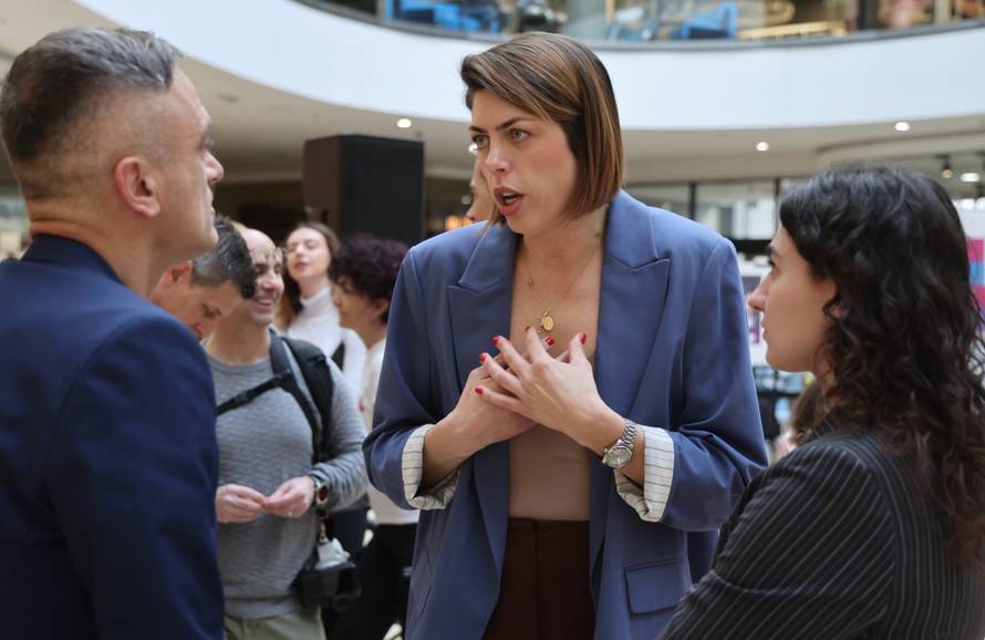 Blanka Vlašić na panelu u Splitu pojavila se bez vjenčanog prstena 