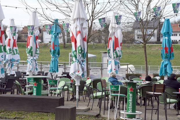 Sisčani su se priključili bojkotu trgovina i kafića 