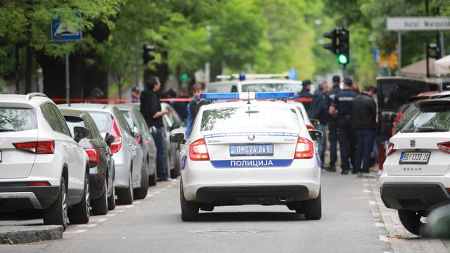 Beograd: Policija blokirala prometnice kod škole gdje je dječak ubio učenike i profesoricu