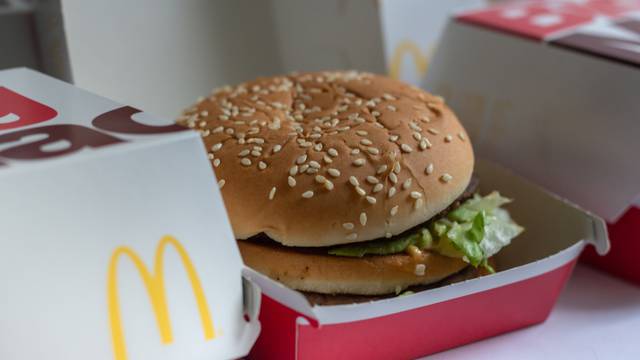 McDonald's mijenja okus svojih slavnih hamburgera! Evo kakve su promjene obećali kupcima