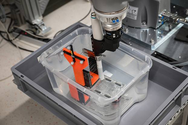 Zagreb: Obilazak Fakulteta strojarstva i brodogradnje