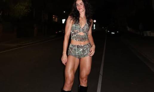 FOTO Tijelo joj je spektakl i nema ni grama masti: Ovako izgleda savr&scaron;ena trenerica!