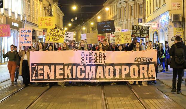 Zagreb: Održan jubilarni 10. Noćni marš za prava žena "Žene – kičma otpora"