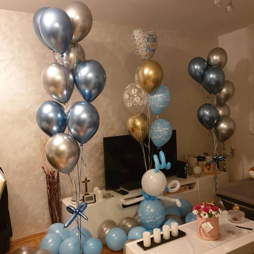 Jona je napokon stigao kući, dočekali su ga plavi, srebrni i zlatni baloni i pregršt ljubavi