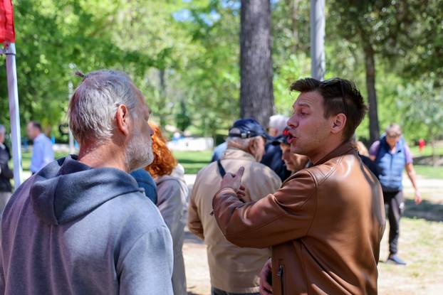 Zadar: Zadarski SDP tradicionalno obilježio Međunarodni praznik rada uz podjelu graha i pića te druženje i glazbu