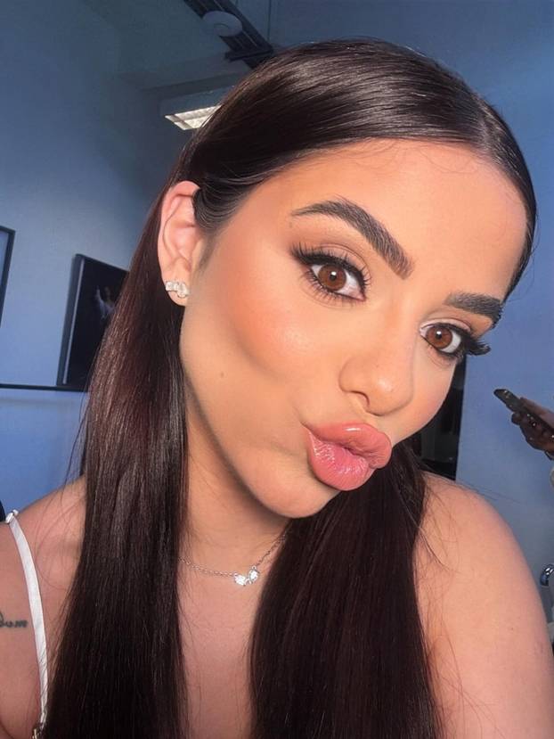 FOTO Najljepša odbojkašica svijeta postaje mama! Skidala se Playboyu, odbila i Neymara