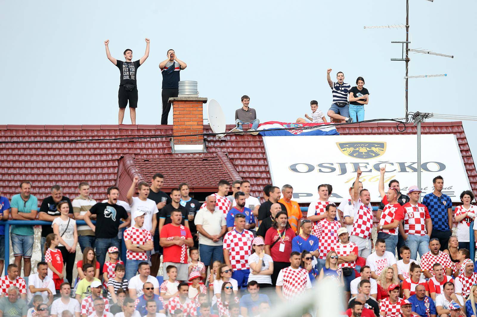 Ludnica u Osijeku: Nema više soba, stiže preko 2000 Velšana