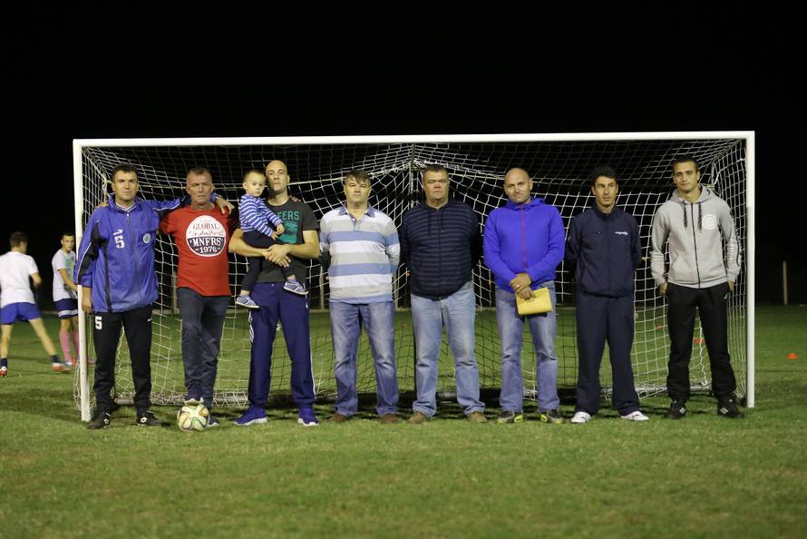 Za Guinnessa: U Vrčevu igra  21 nogometaš istog prezimena!