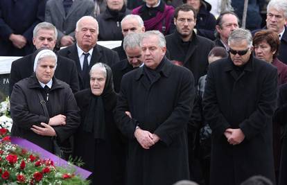 Split: Na groblju Lovrinac pokopali Antu Sanadera