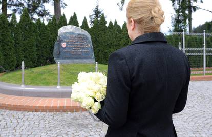 Odala počast žrtvama: Kolinda je bez najave otišla u Bleiburg 
