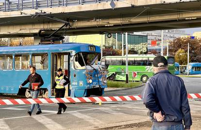 U sudaru autobusa i tramvaja u Zapruđu sudjelovalo još jedno vozilo? Policija provodi istragu