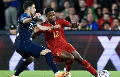 Zvali su ga 'novi Messi', a sada vrijedi manje od Pukštasa. Barcelonino krilo gotovo ne igra