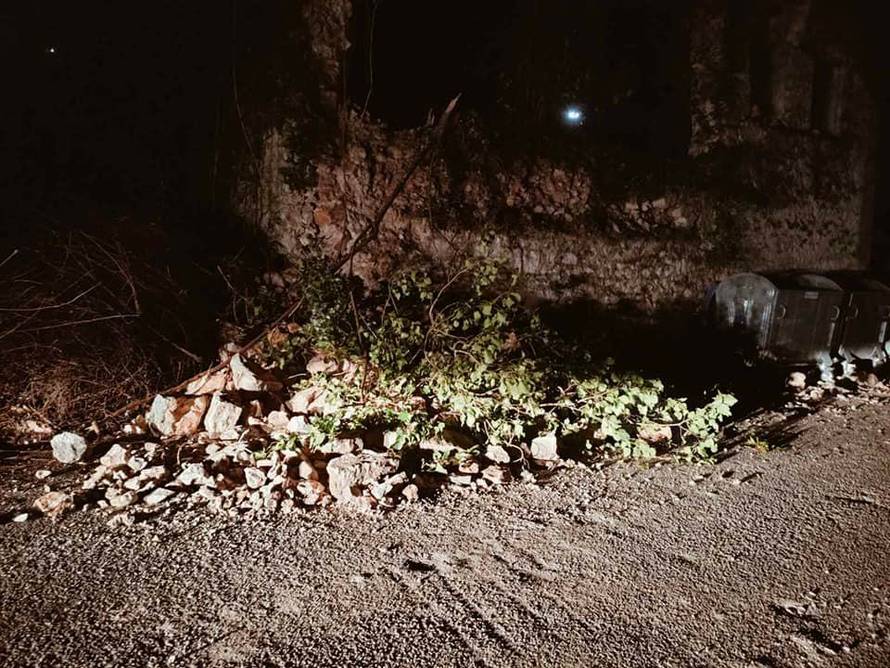 FOTO Ovako izgleda grad Stolac nakon potresa  6.1 po Richteru