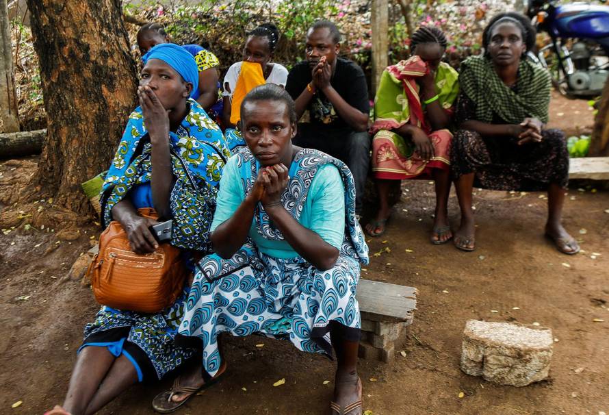 Kenyans seek relatives among starvation cult victims in Malindi