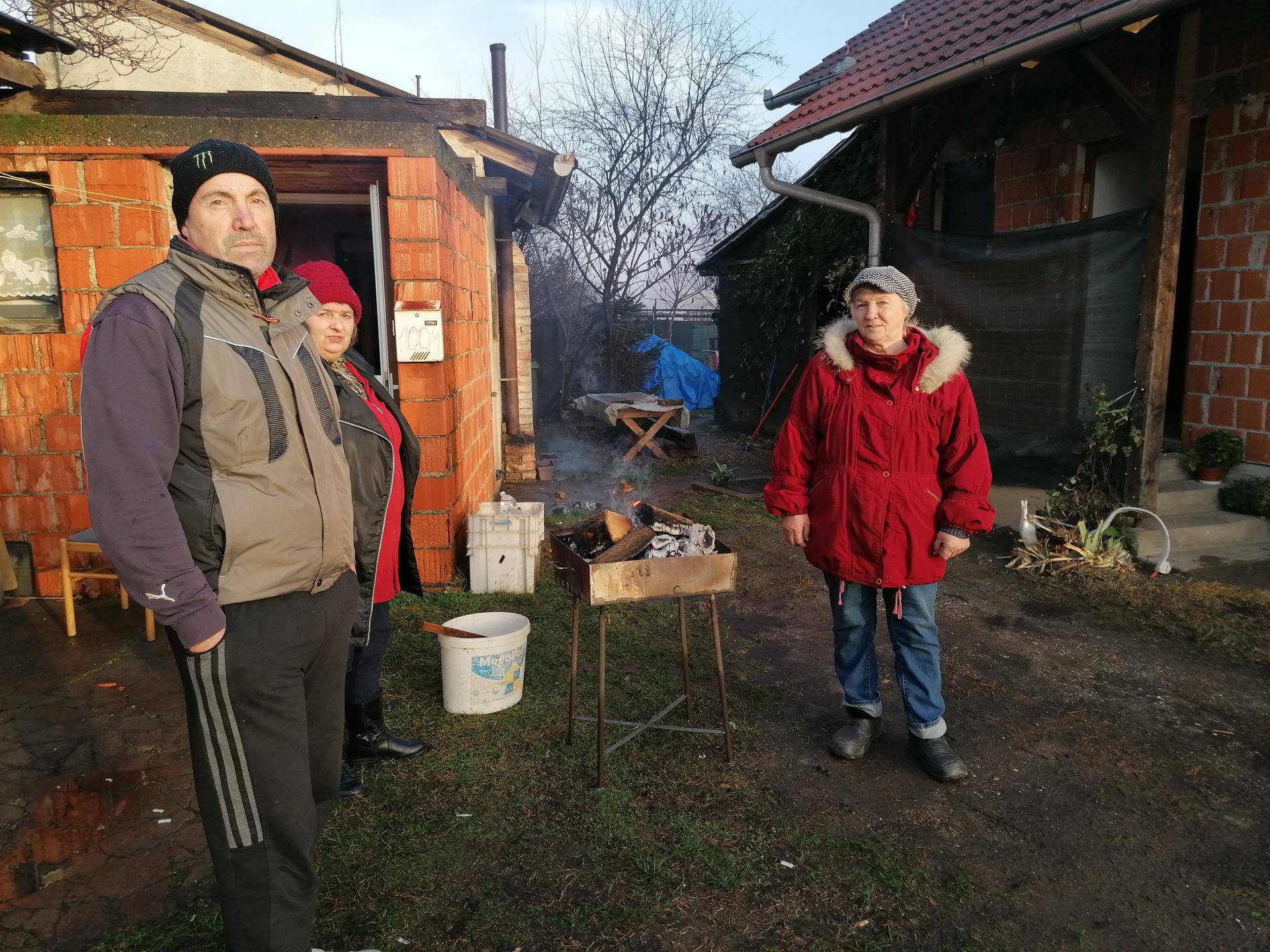 'Preživjeli smo rat, potres u Banjaluci, a sad i ovo. Ne želimo opet život pakirati u vrećice'