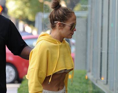 Jennifer Lopez hits the gym