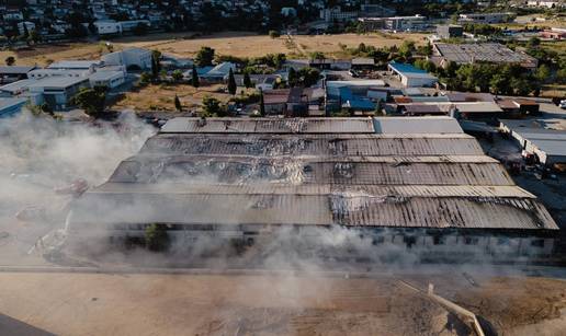 FOTO Veliki požar zahvatio hale tvornice Interkomerc u Mostaru